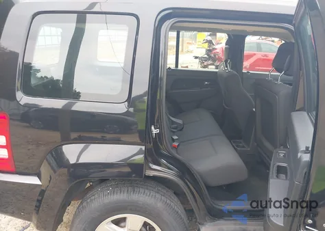 2012 Jeep Liberty Sport из США, поврежденный, VIN 1C4PJLAK7CW121980